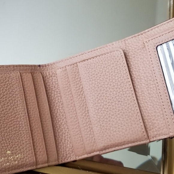 ❗Kate Spade Tan Trifold Pebble Leather Wallet with Gold Details❗ - Picture 7 of 7